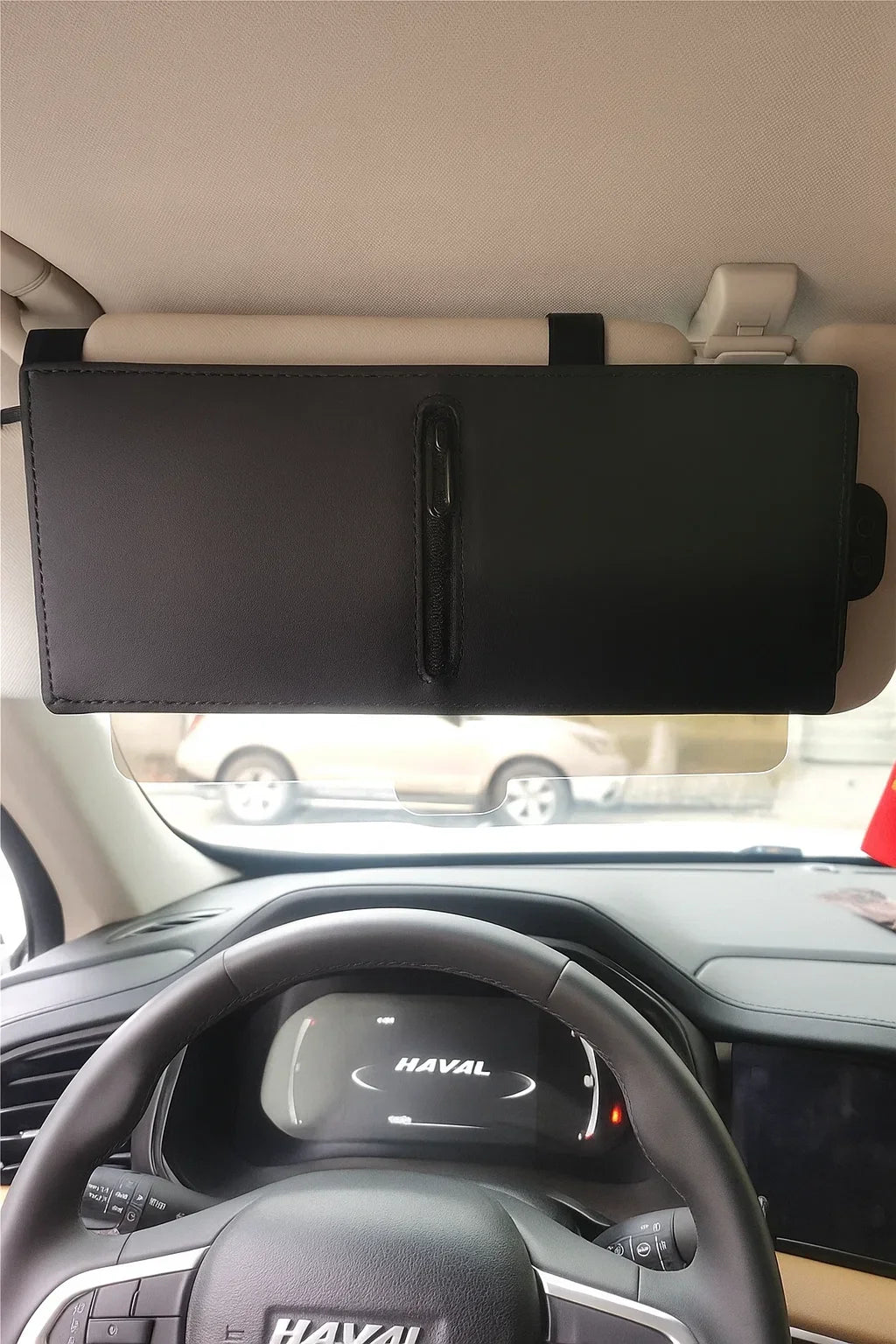 Retractable Car Sun Visor Extension - Strike Algo