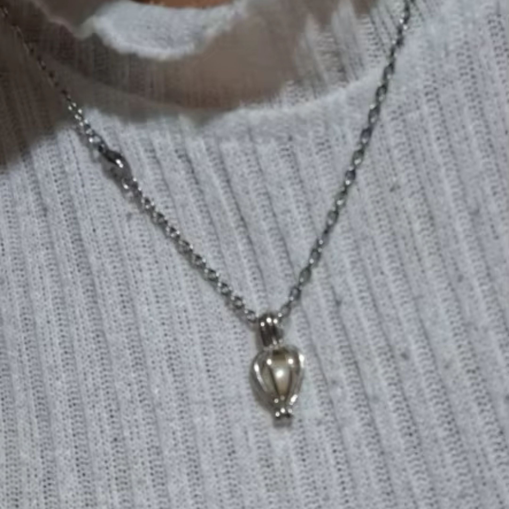 Alt Image